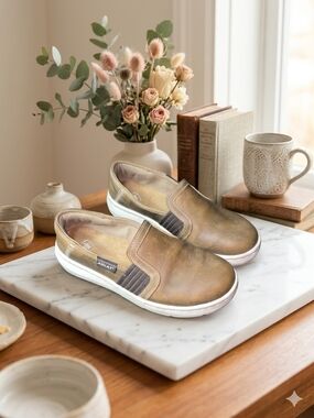 Ariat Men’s Slip-On Loafers in Olive/Tan
